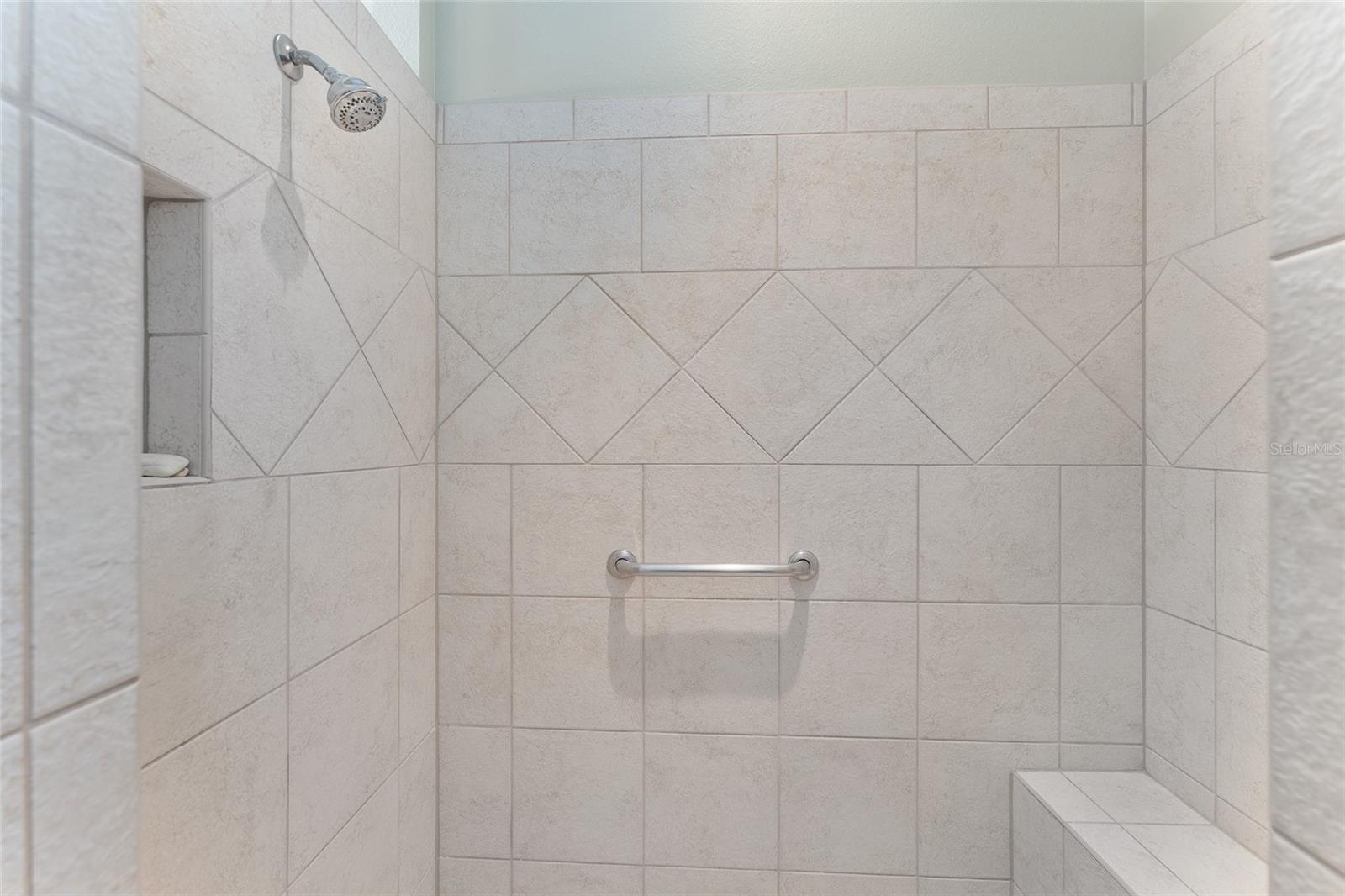 2402 BENNETTSVILLE LN, THE VILLAGES, FL, 32162
