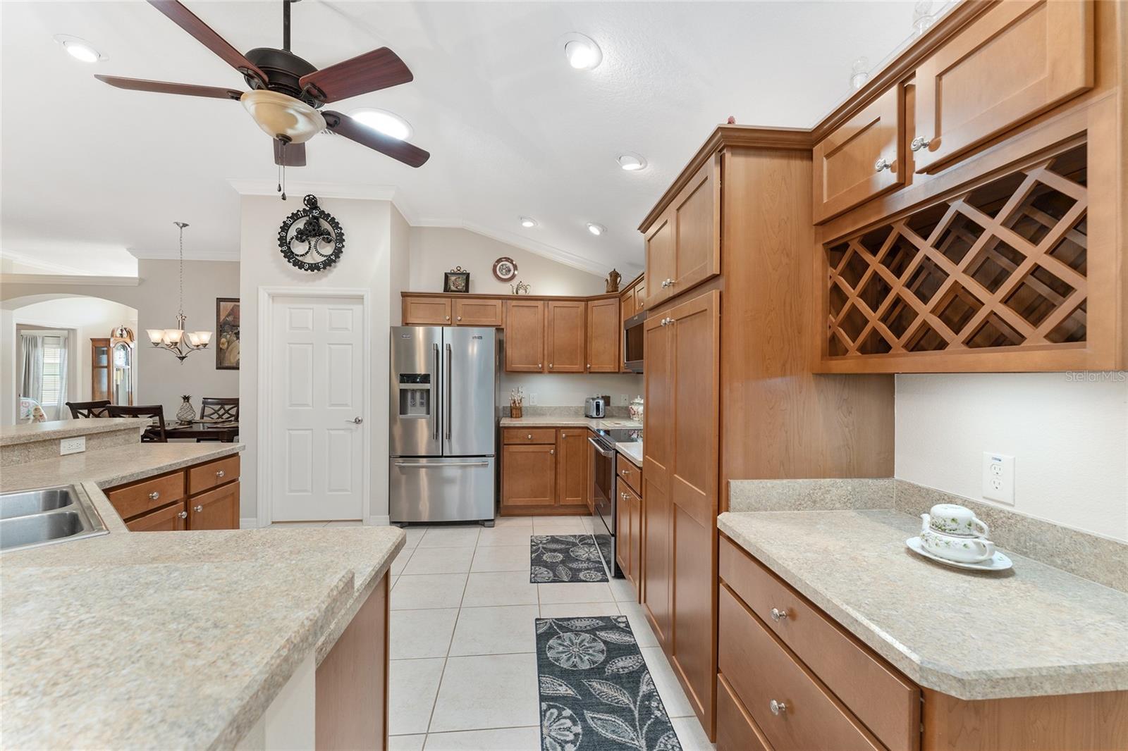 2402 BENNETTSVILLE LN, THE VILLAGES, FL, 32162