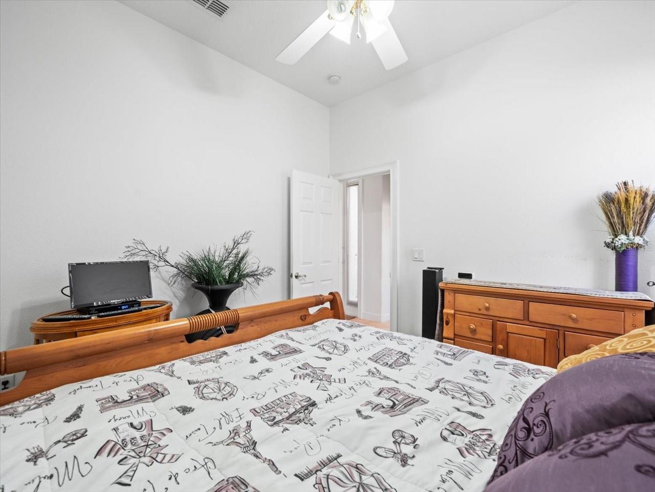 9157 PENELOPE DR, WEEKI WACHEE, FL, 34613