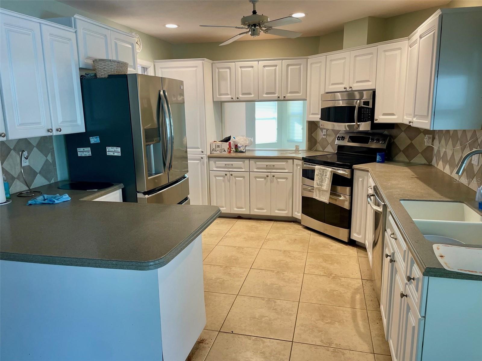 579 COMMONWEALTH LN, SARASOTA, FL, 34242