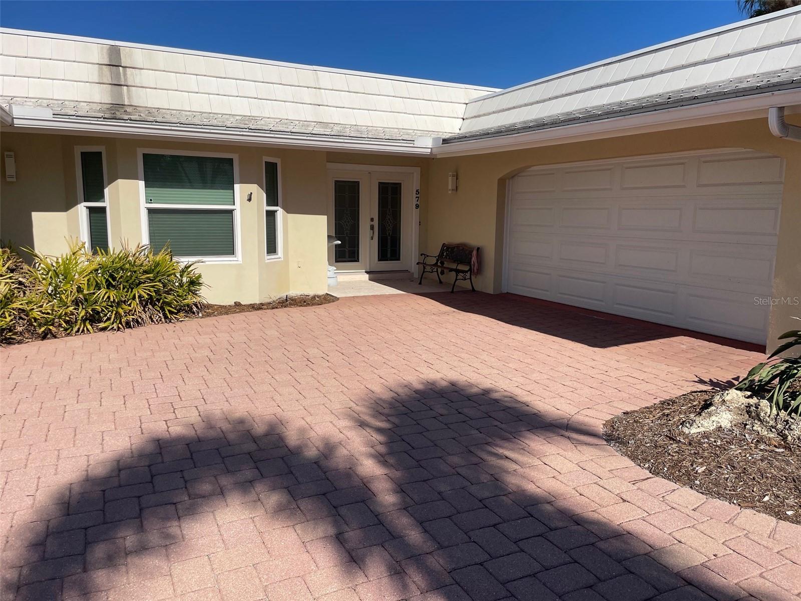 579 COMMONWEALTH LN, SARASOTA, FL, 34242