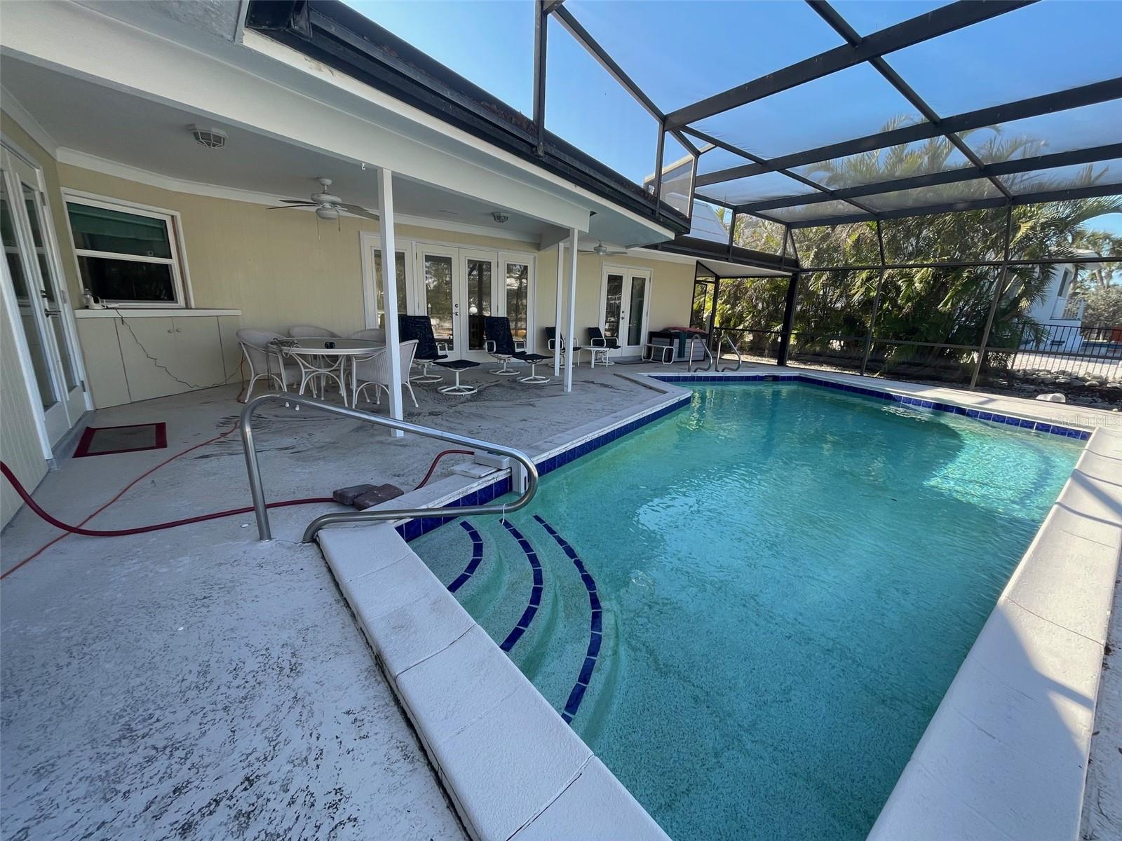 579 COMMONWEALTH LN, SARASOTA, FL, 34242