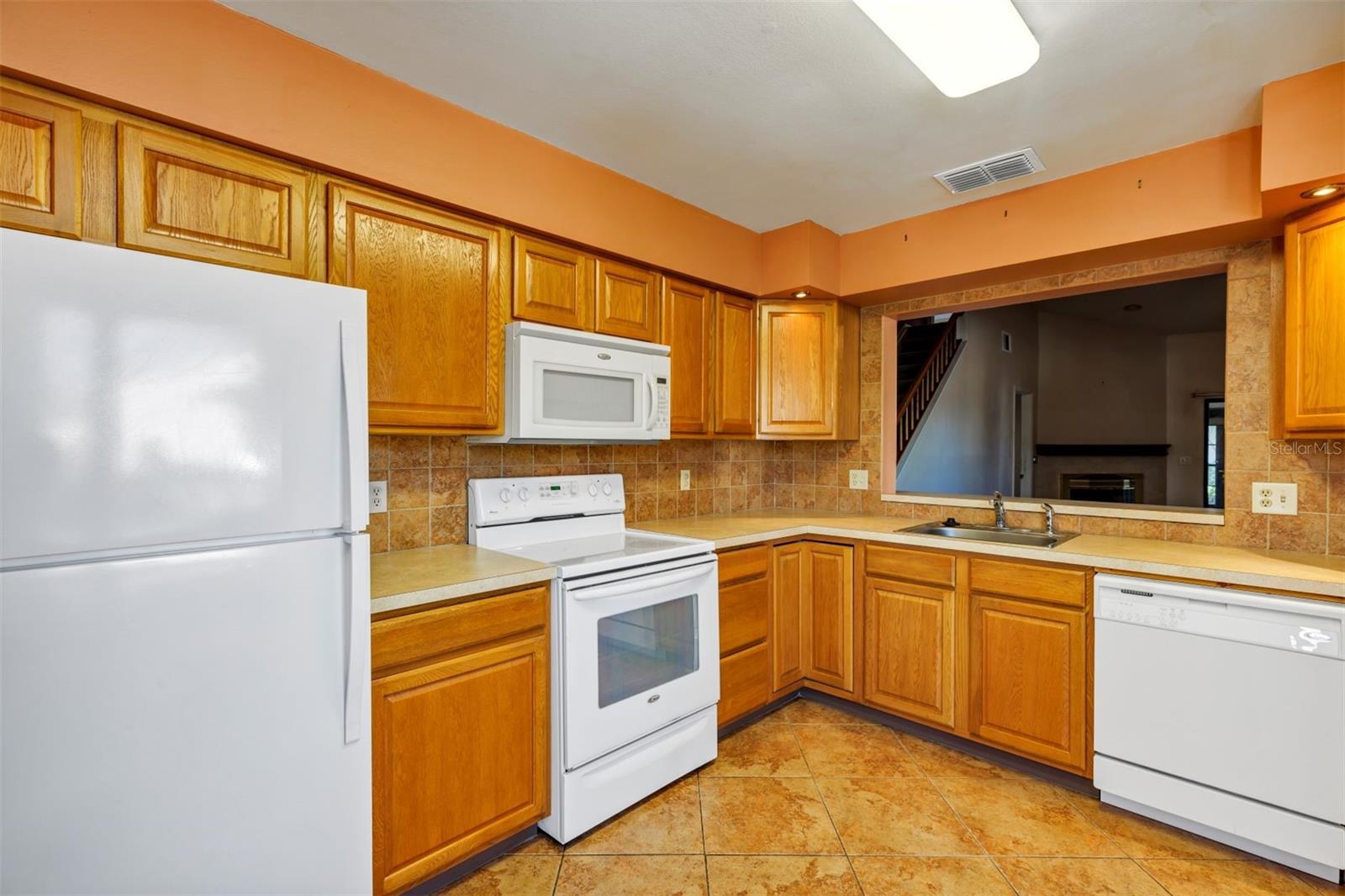 3002 CLUBVIEW DR, ORLANDO, FL, 32822