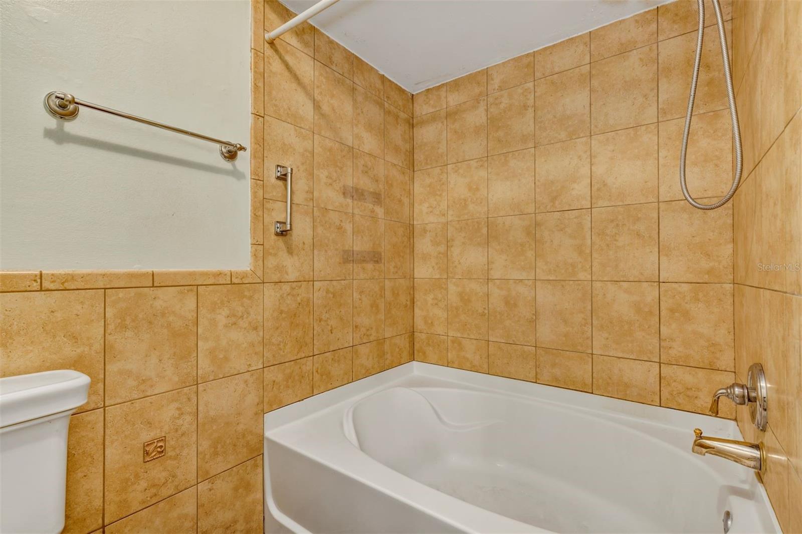 3002 CLUBVIEW DR, ORLANDO, FL, 32822