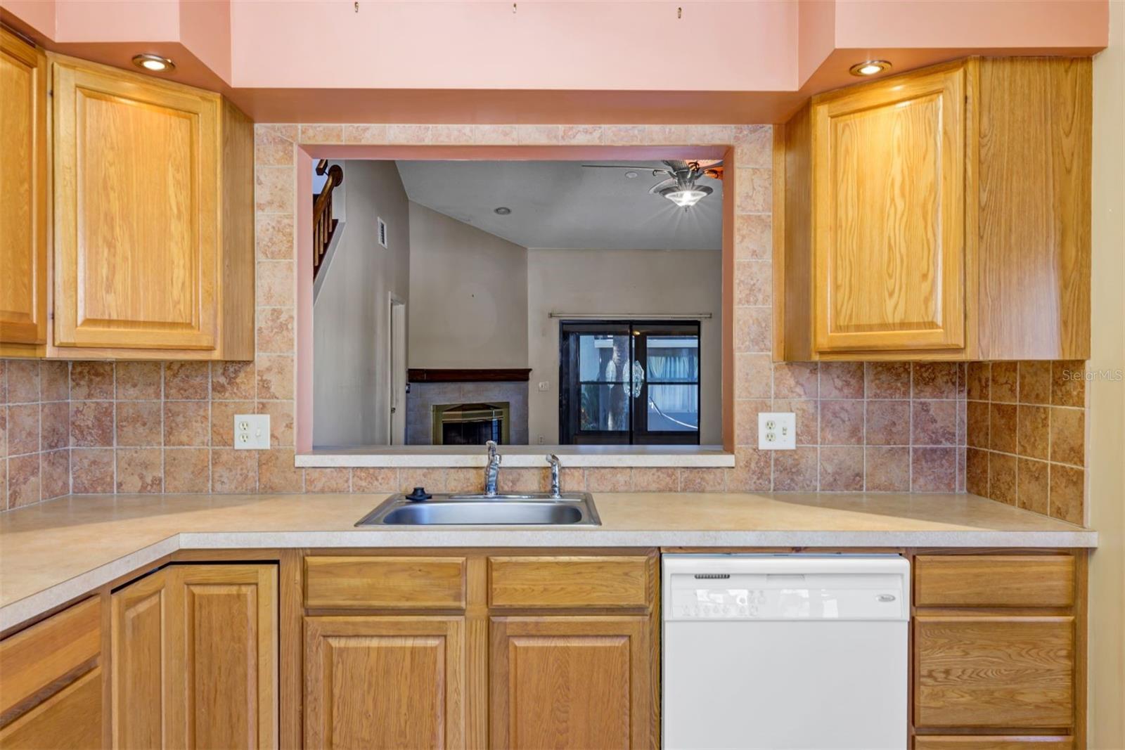 3002 CLUBVIEW DR, ORLANDO, FL, 32822