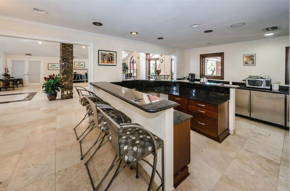 10263 GANDY BLVD N #2102, ST PETERSBURG, FL, 33702