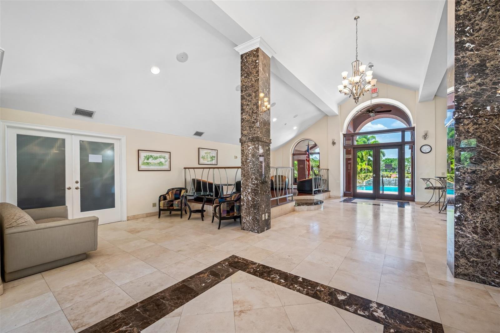 10263 GANDY BLVD N #2102, ST PETERSBURG, FL, 33702