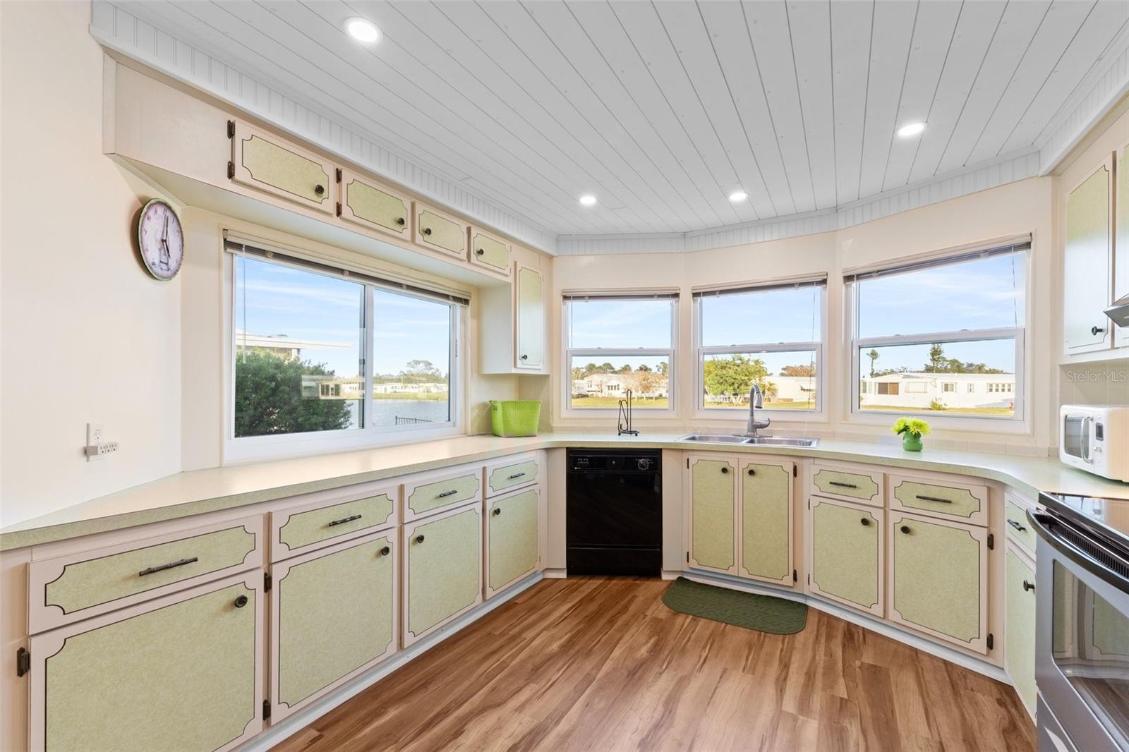 218 MARTINIQUE RD, NORTH PORT, FL, 34287