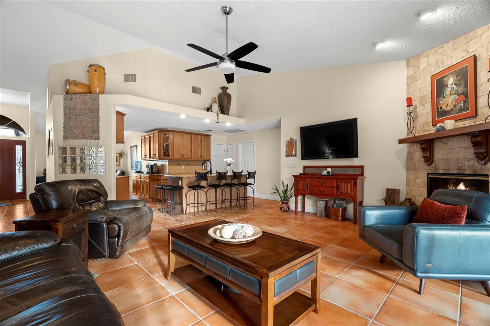 3190 SHORELINE DR, CLEARWATER, FL, 33760