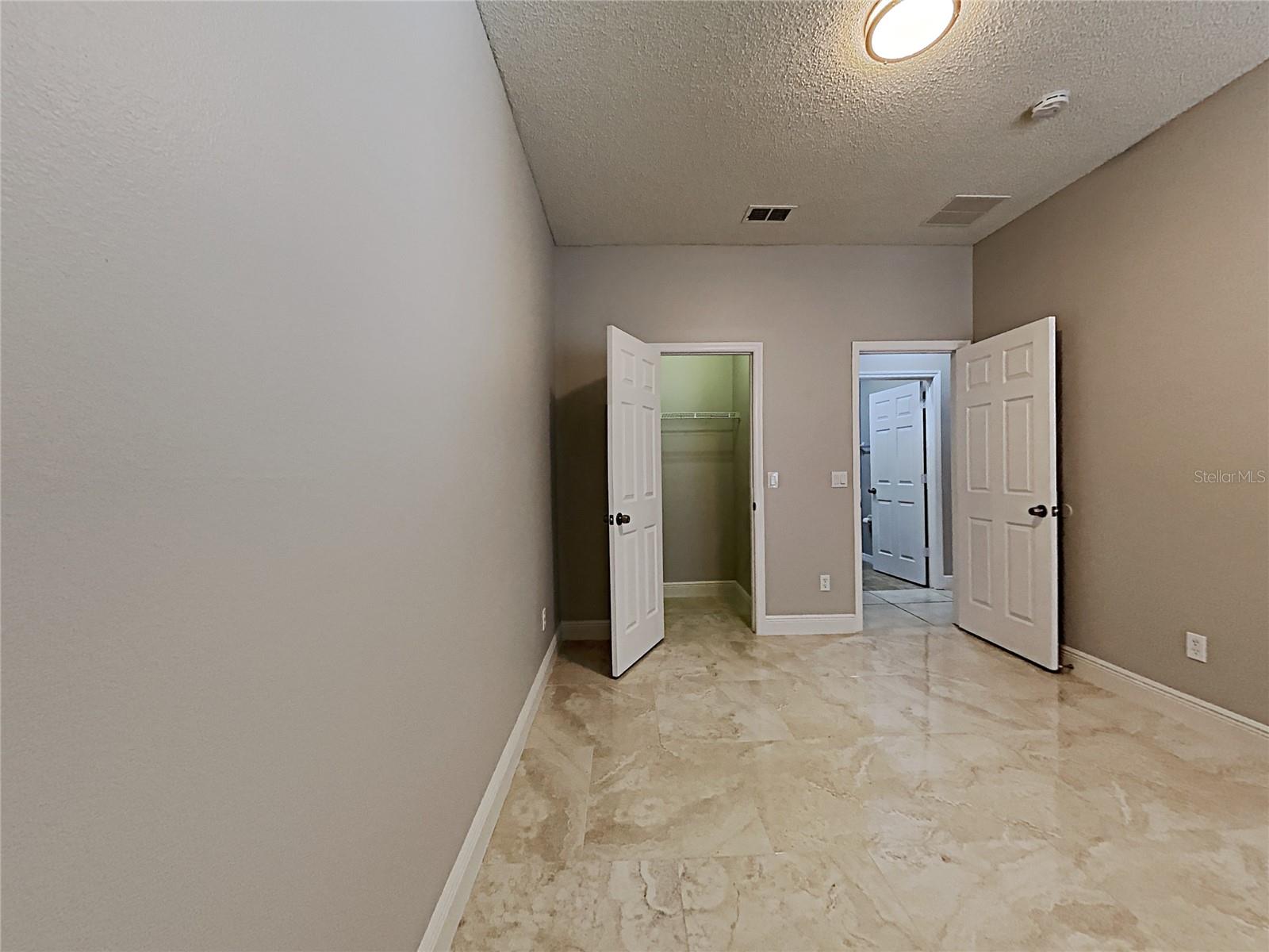 2053 CEDAR GARDEN DR, ORLANDO, FL, 32824