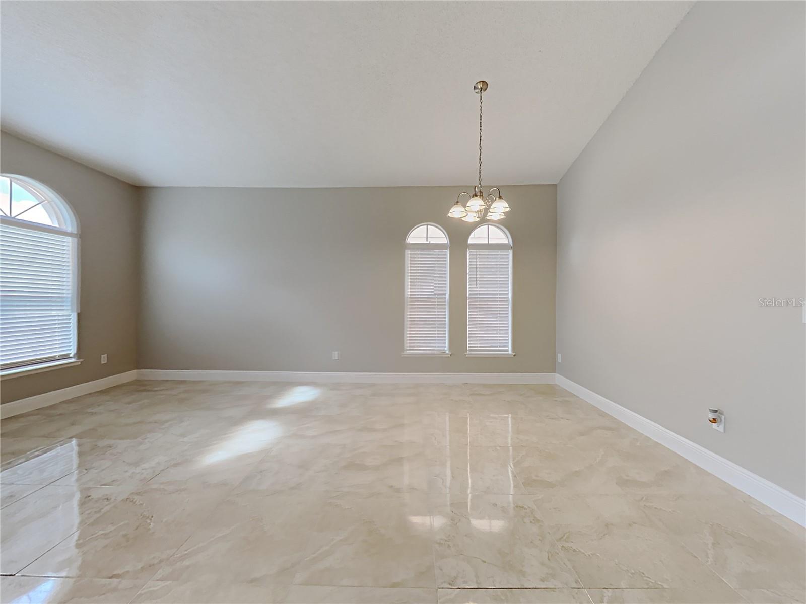 2053 CEDAR GARDEN DR, ORLANDO, FL, 32824