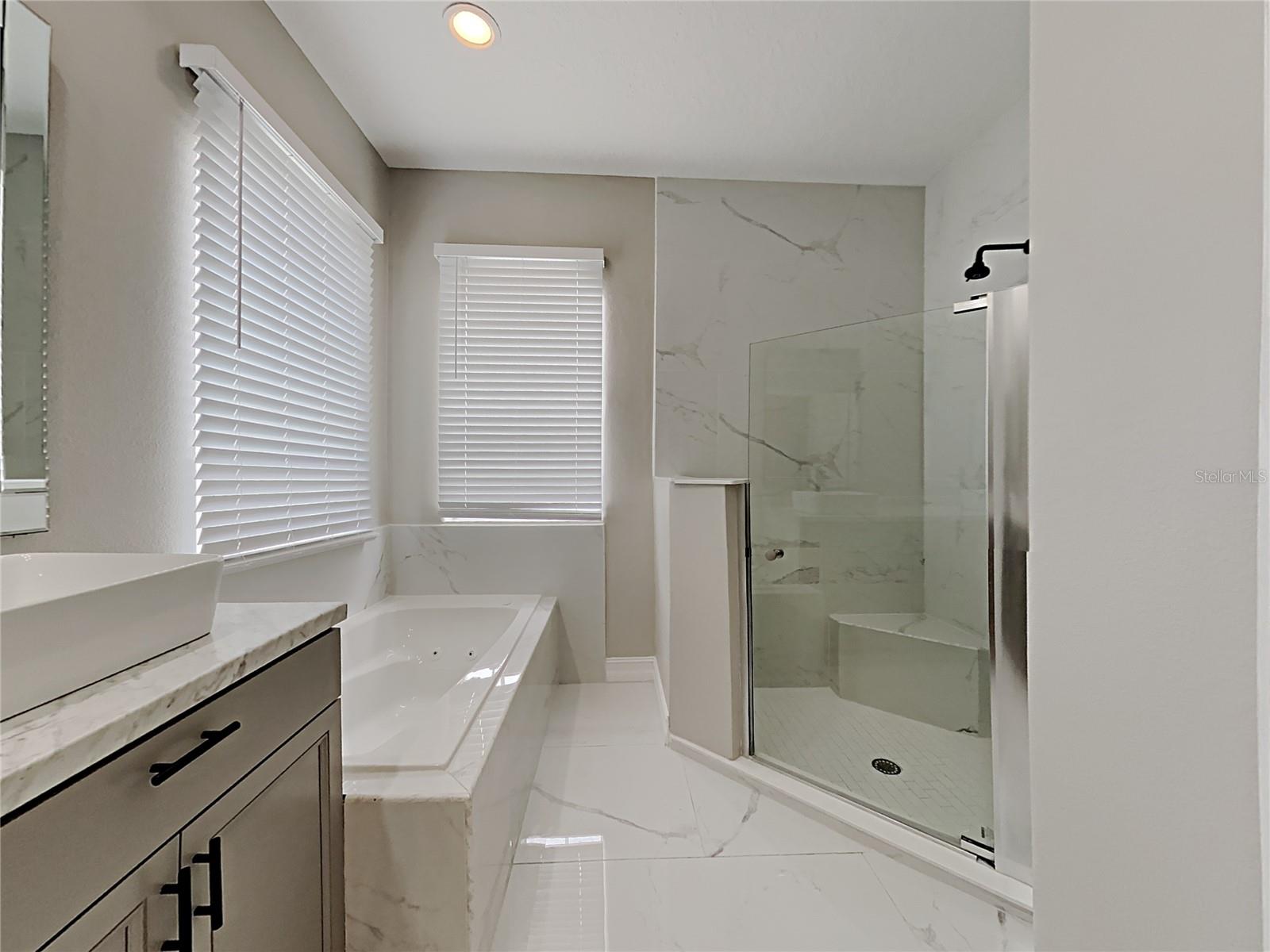 2053 CEDAR GARDEN DR, ORLANDO, FL, 32824