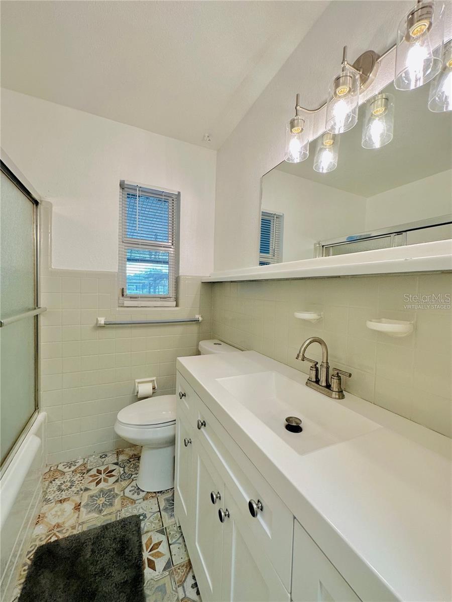 732 RIVERSIDE DR, TARPON SPRINGS, FL, 34689