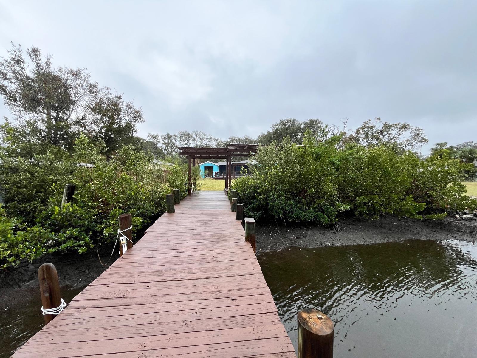 732 RIVERSIDE DR, TARPON SPRINGS, FL, 34689