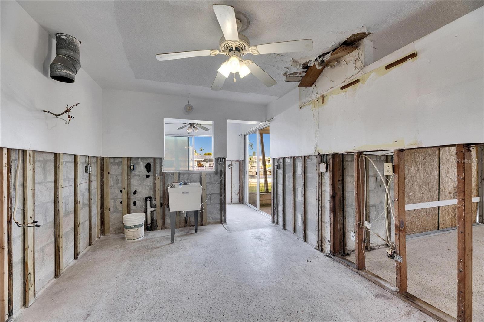 4730 SHORE ACRES BLVD NE, ST PETERSBURG, FL, 33703