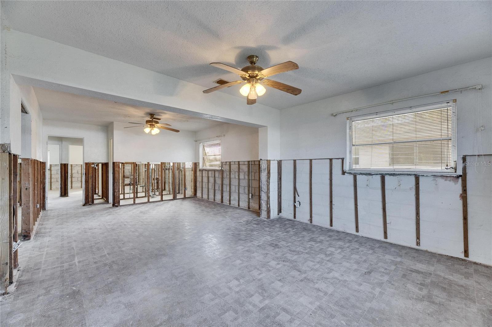 4730 SHORE ACRES BLVD NE, ST PETERSBURG, FL, 33703
