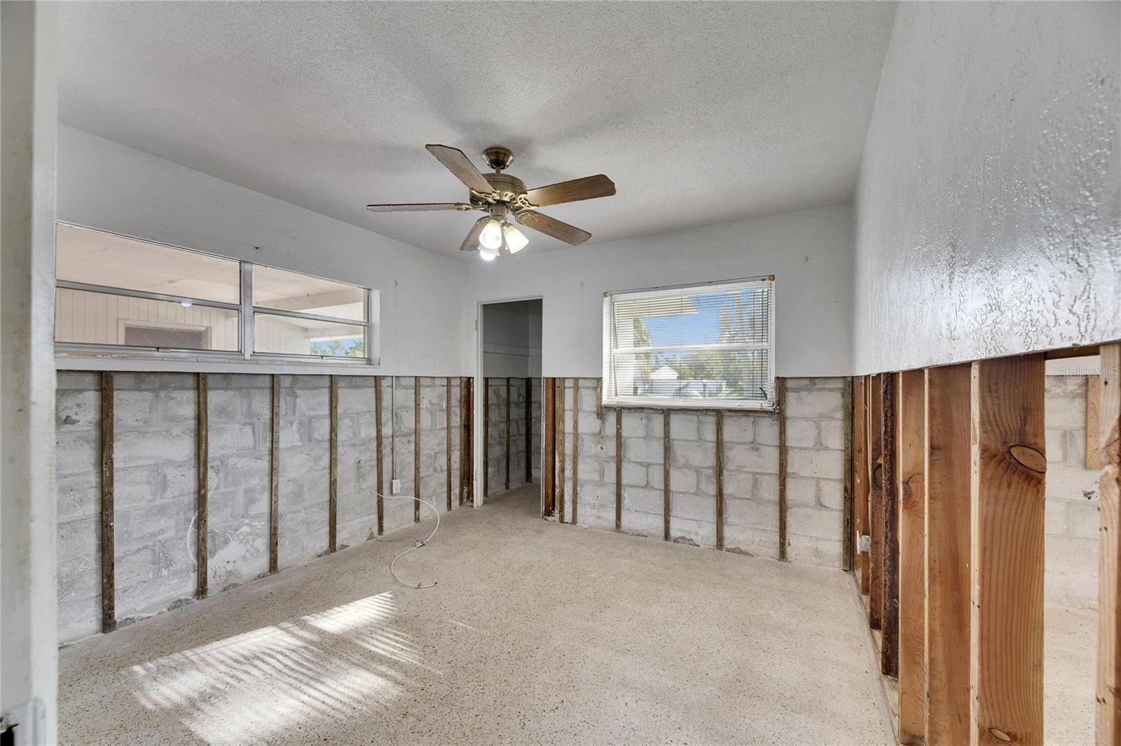 4730 SHORE ACRES BLVD NE, ST PETERSBURG, FL, 33703