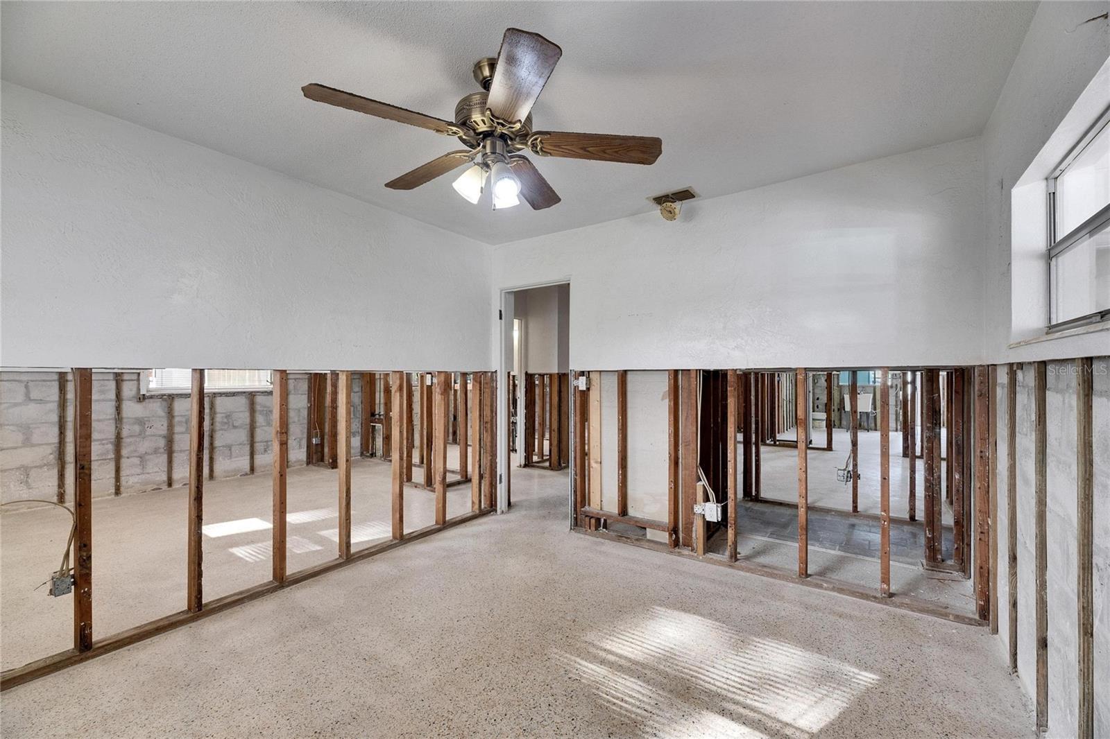 4730 SHORE ACRES BLVD NE, ST PETERSBURG, FL, 33703