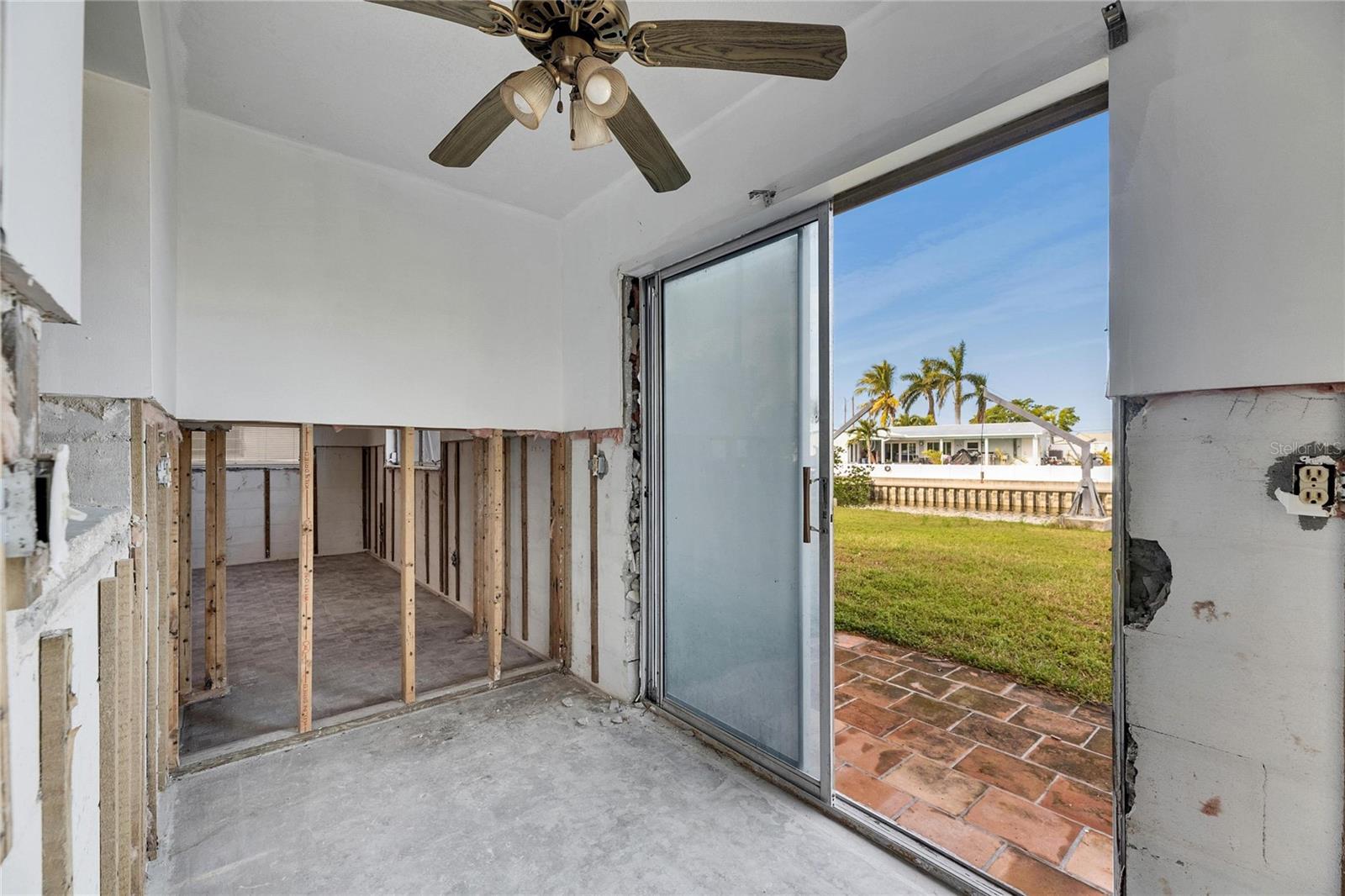 4730 SHORE ACRES BLVD NE, ST PETERSBURG, FL, 33703