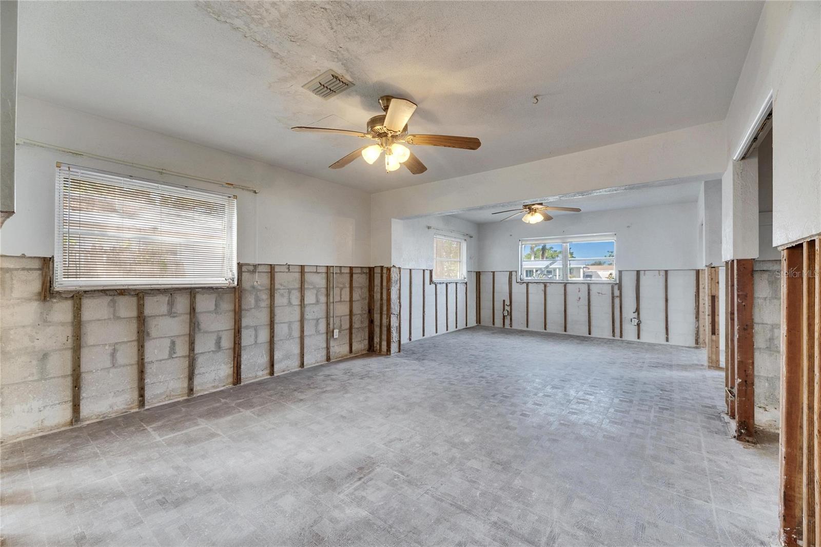 4730 SHORE ACRES BLVD NE, ST PETERSBURG, FL, 33703