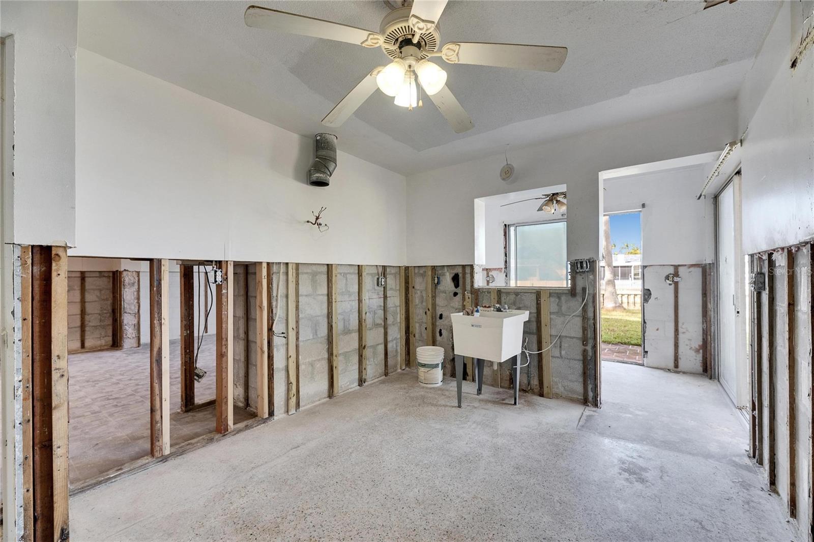 4730 SHORE ACRES BLVD NE, ST PETERSBURG, FL, 33703