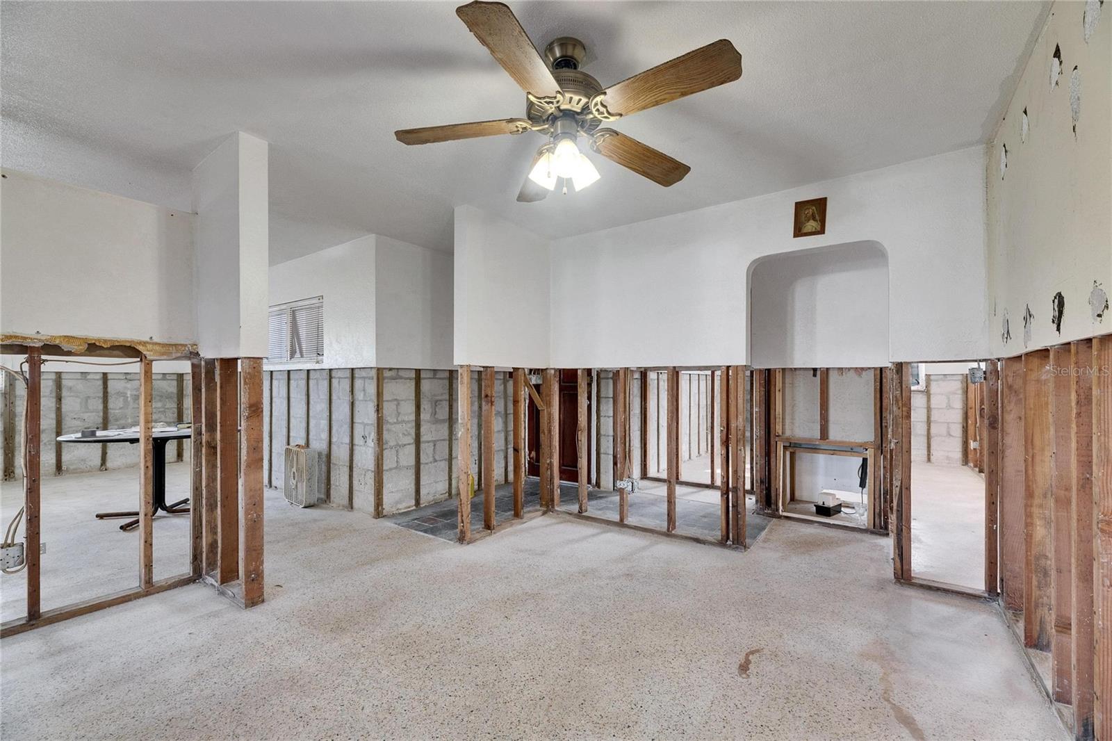 4730 SHORE ACRES BLVD NE, ST PETERSBURG, FL, 33703