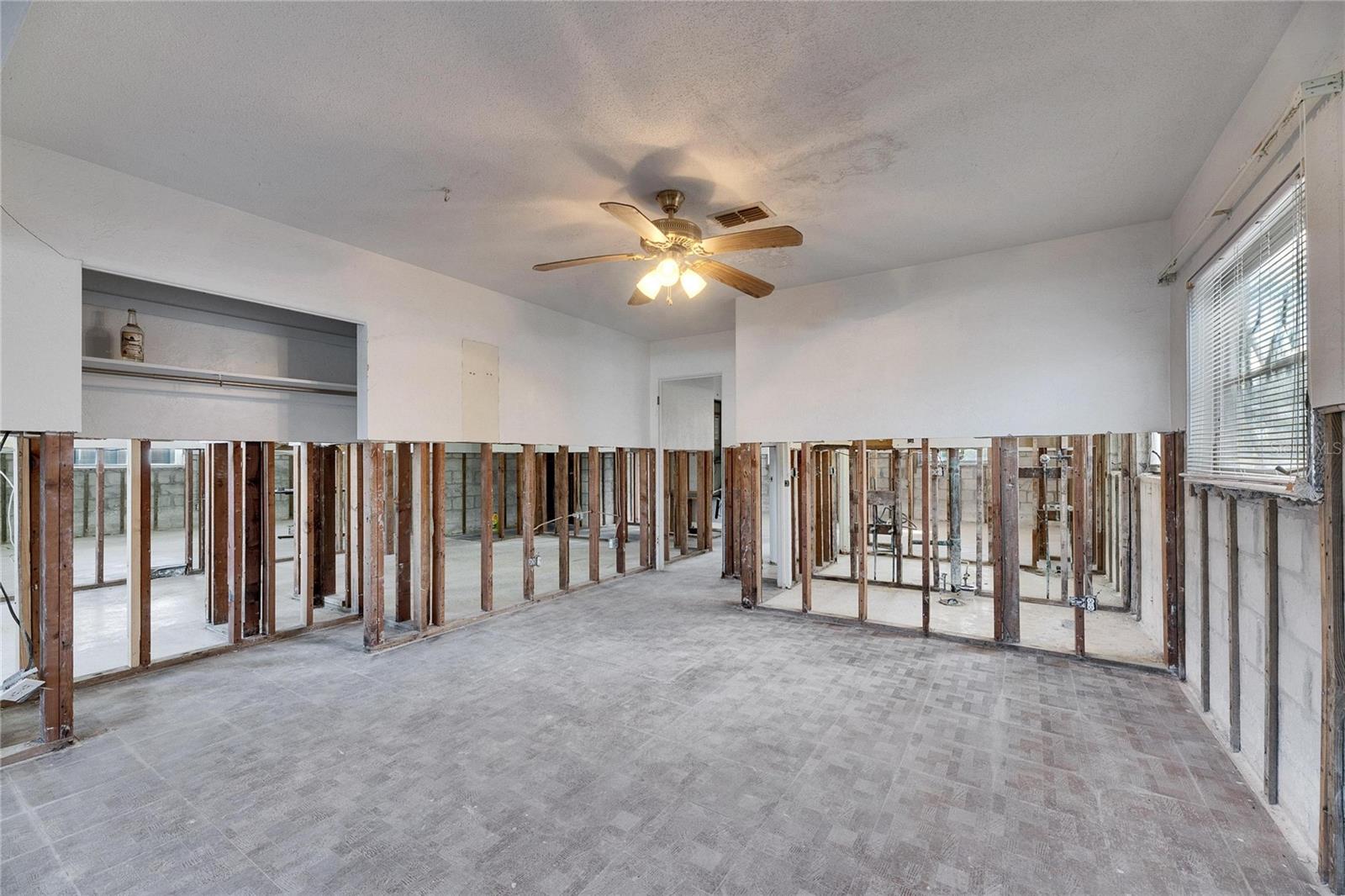 4730 SHORE ACRES BLVD NE, ST PETERSBURG, FL, 33703