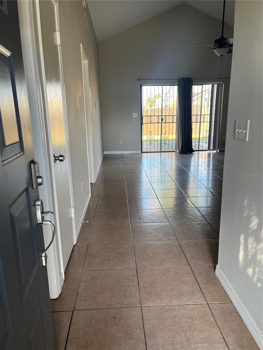 136 PINEWOOD CIR, KISSIMMEE, FL, 34743