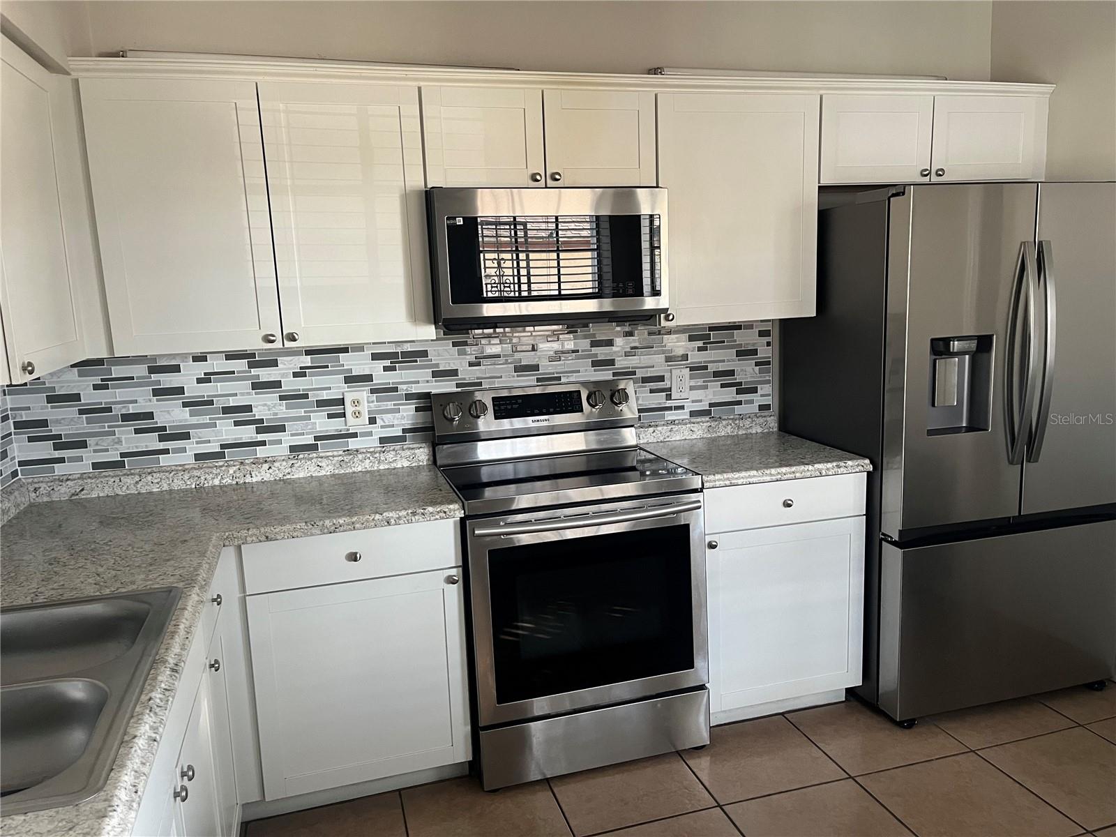 136 PINEWOOD CIR, KISSIMMEE, FL, 34743