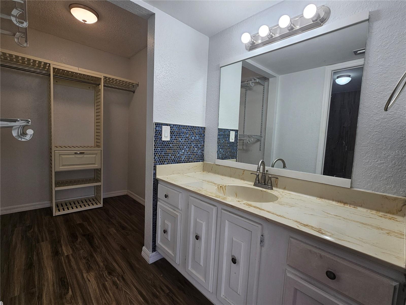 9700 STARKEY RD #114, SEMINOLE, FL, 33777