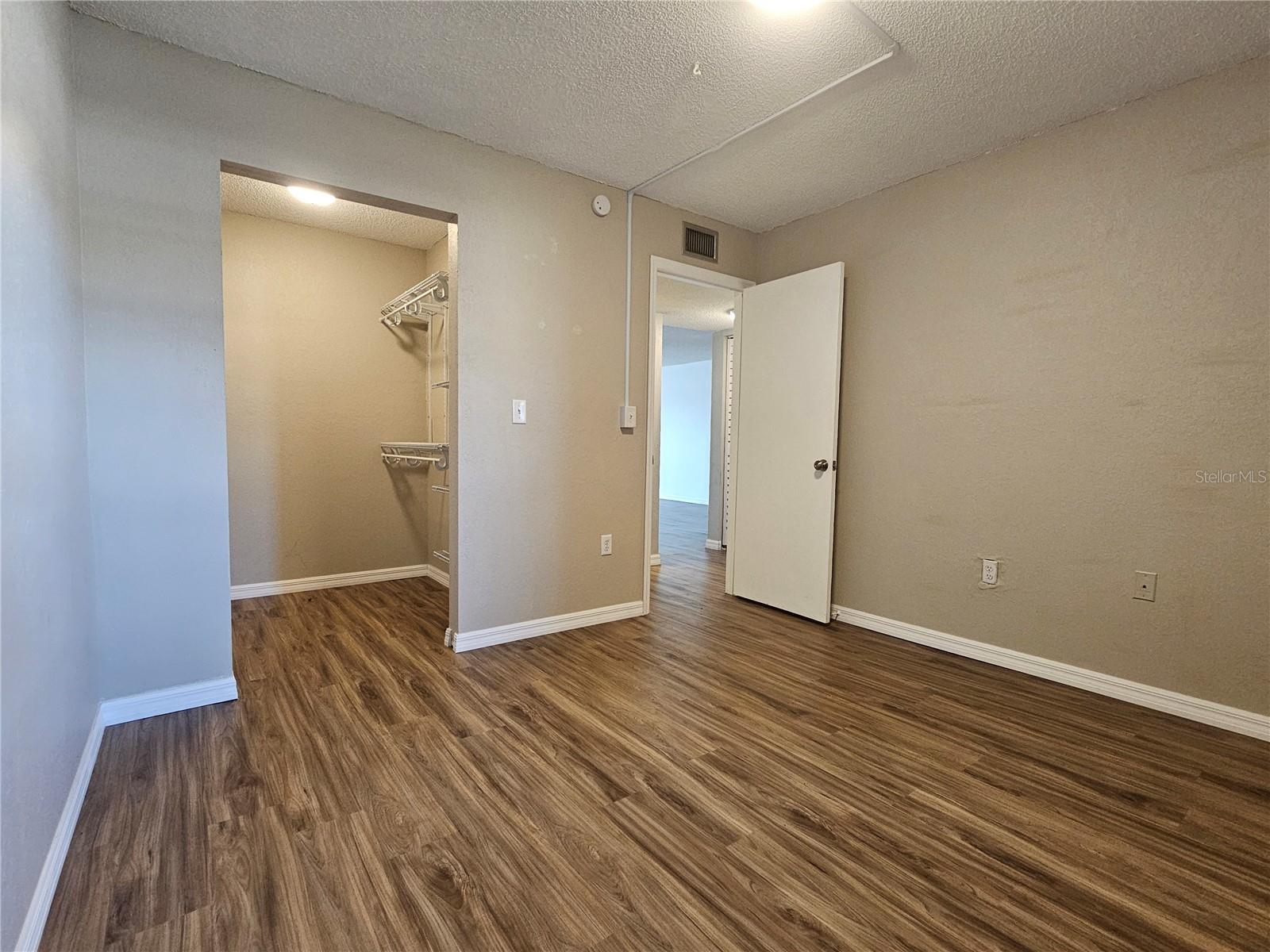 9700 STARKEY RD #114, SEMINOLE, FL, 33777