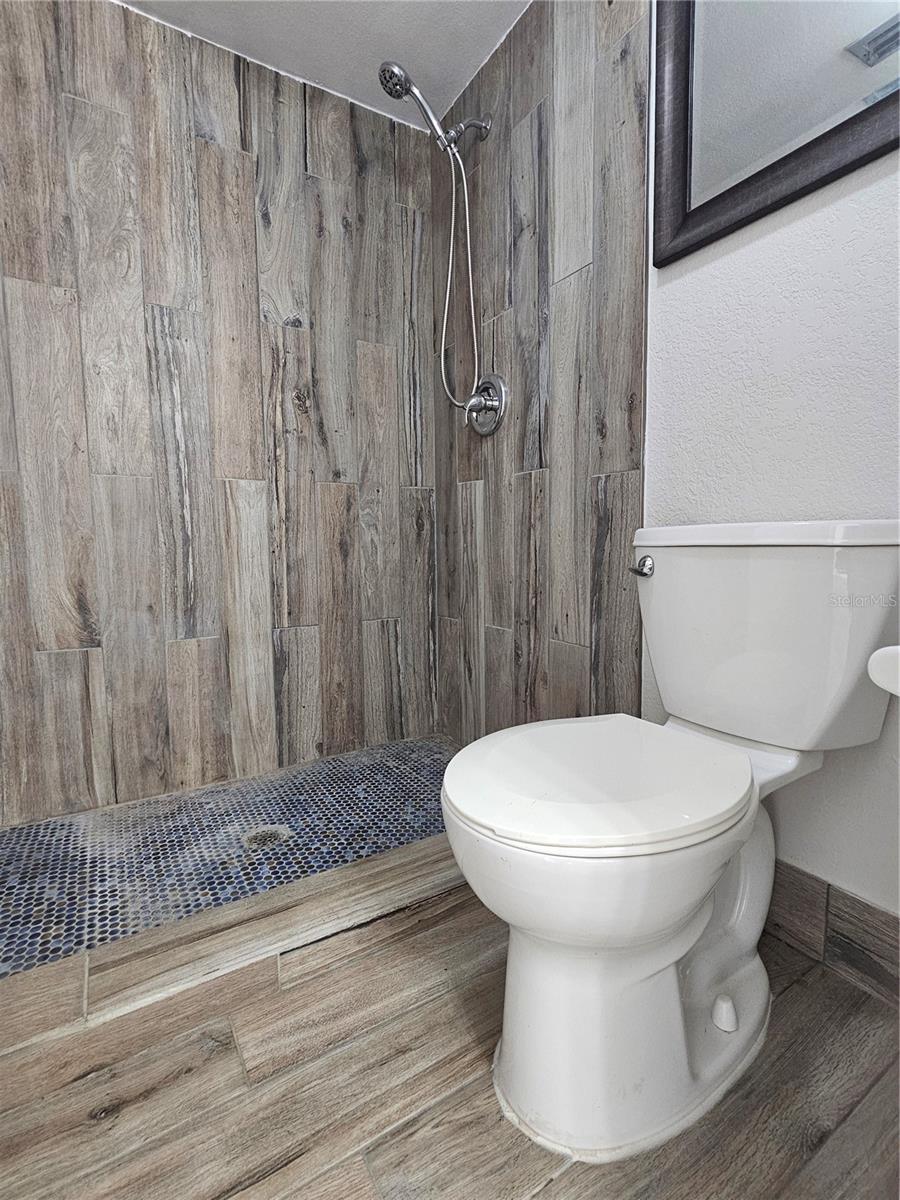 9700 STARKEY RD #114, SEMINOLE, FL, 33777