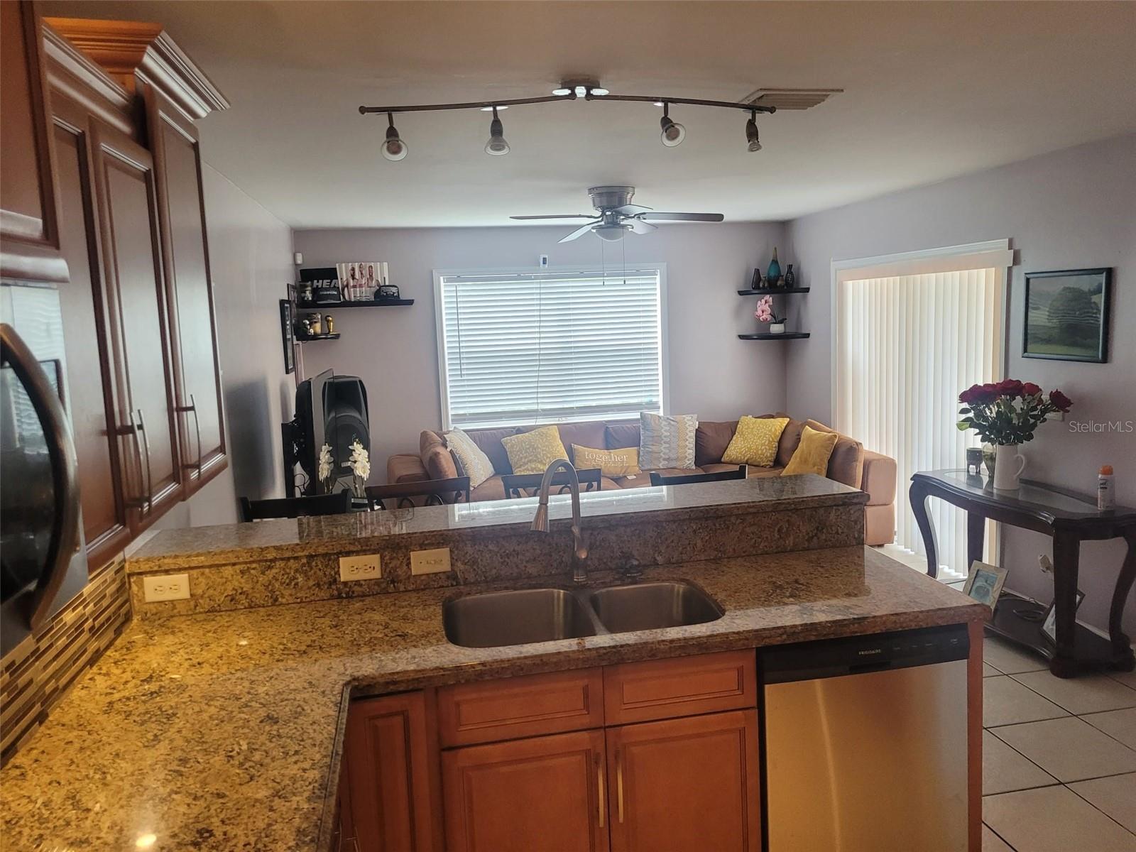 3869 SIENNA GREENS TER, LAUDERHILL, FL, 33319