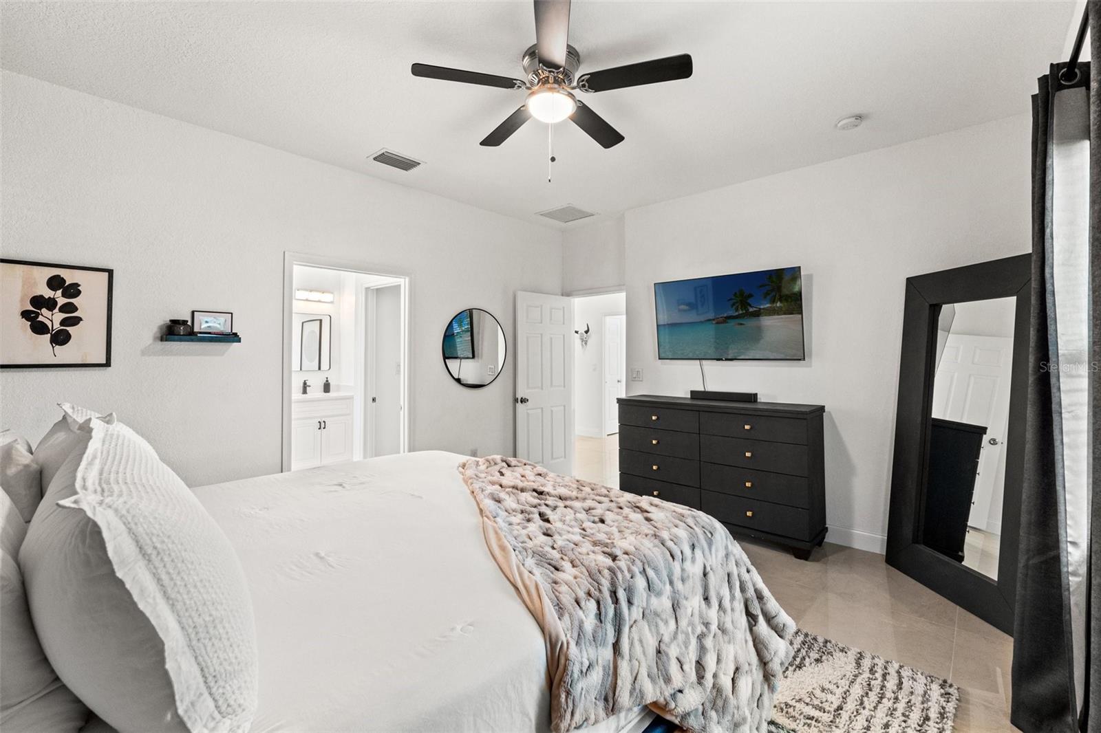 1584 S WASHINGTON AVE, CLEARWATER, FL, 33756