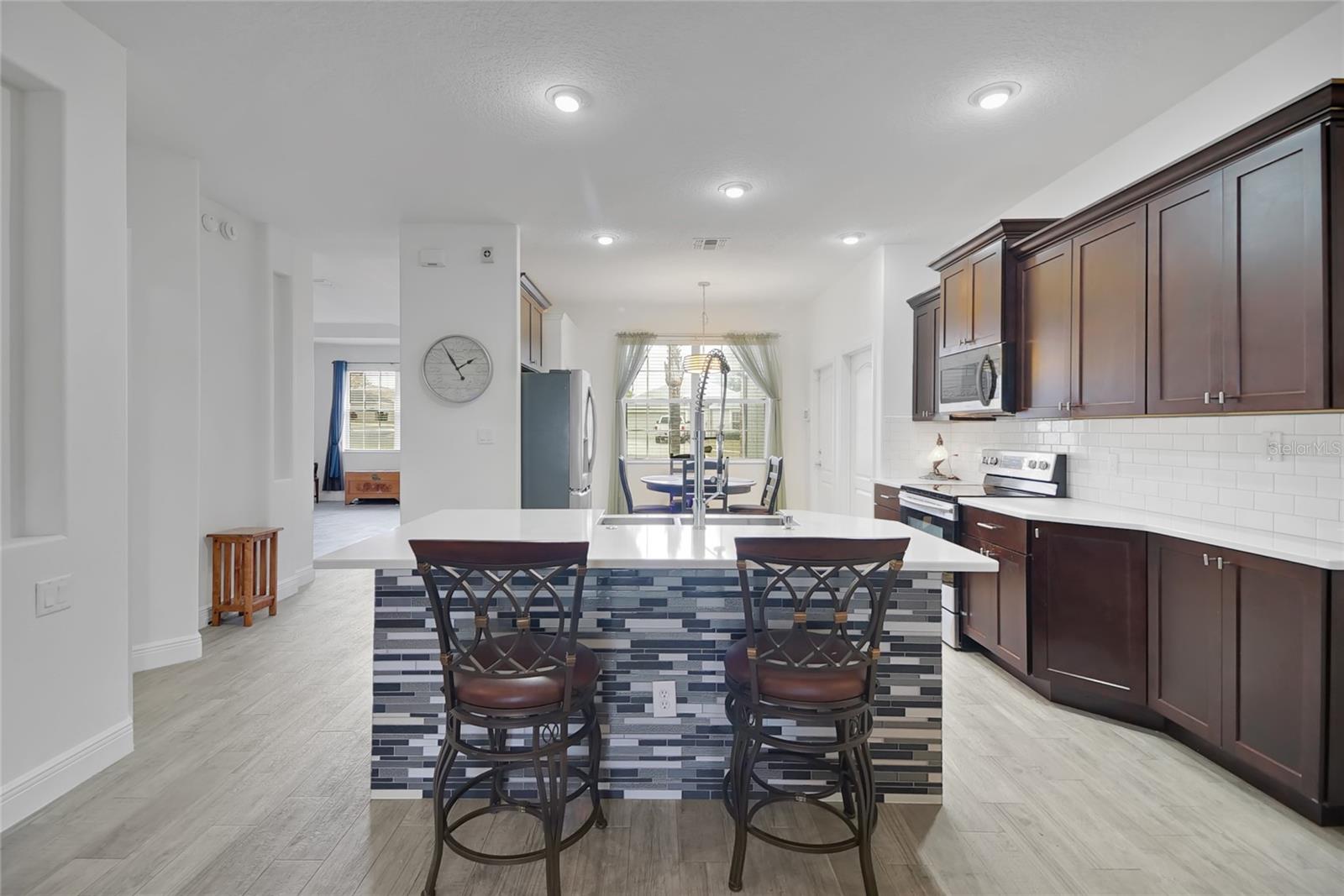 2720 SAVANNAH DR, LEESBURG, FL, 34748