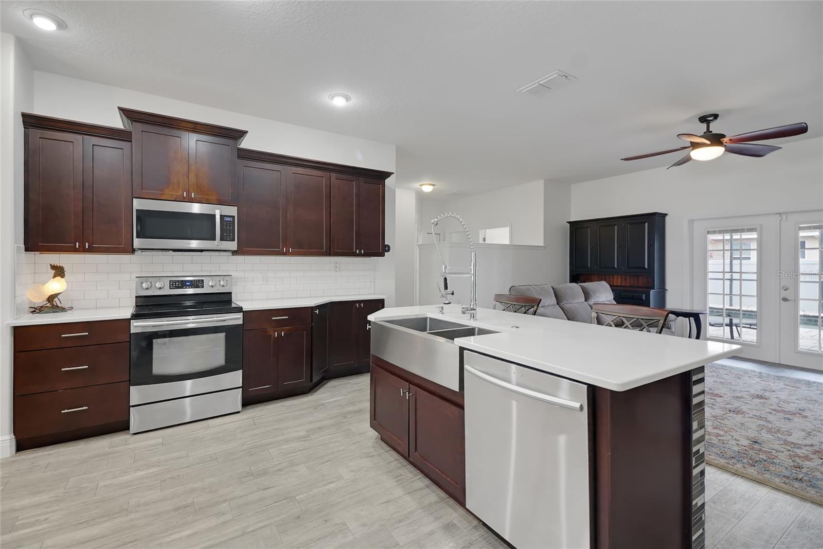 2720 SAVANNAH DR, LEESBURG, FL, 34748