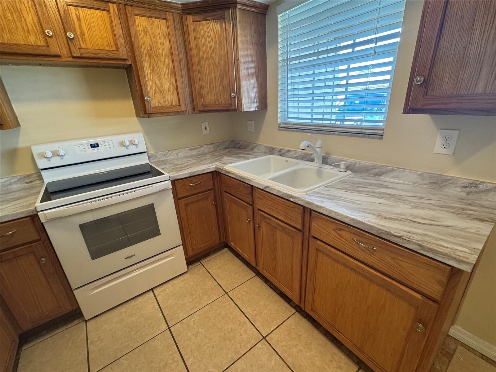 1301 N CONRAD AVE, SARASOTA, FL, 34237