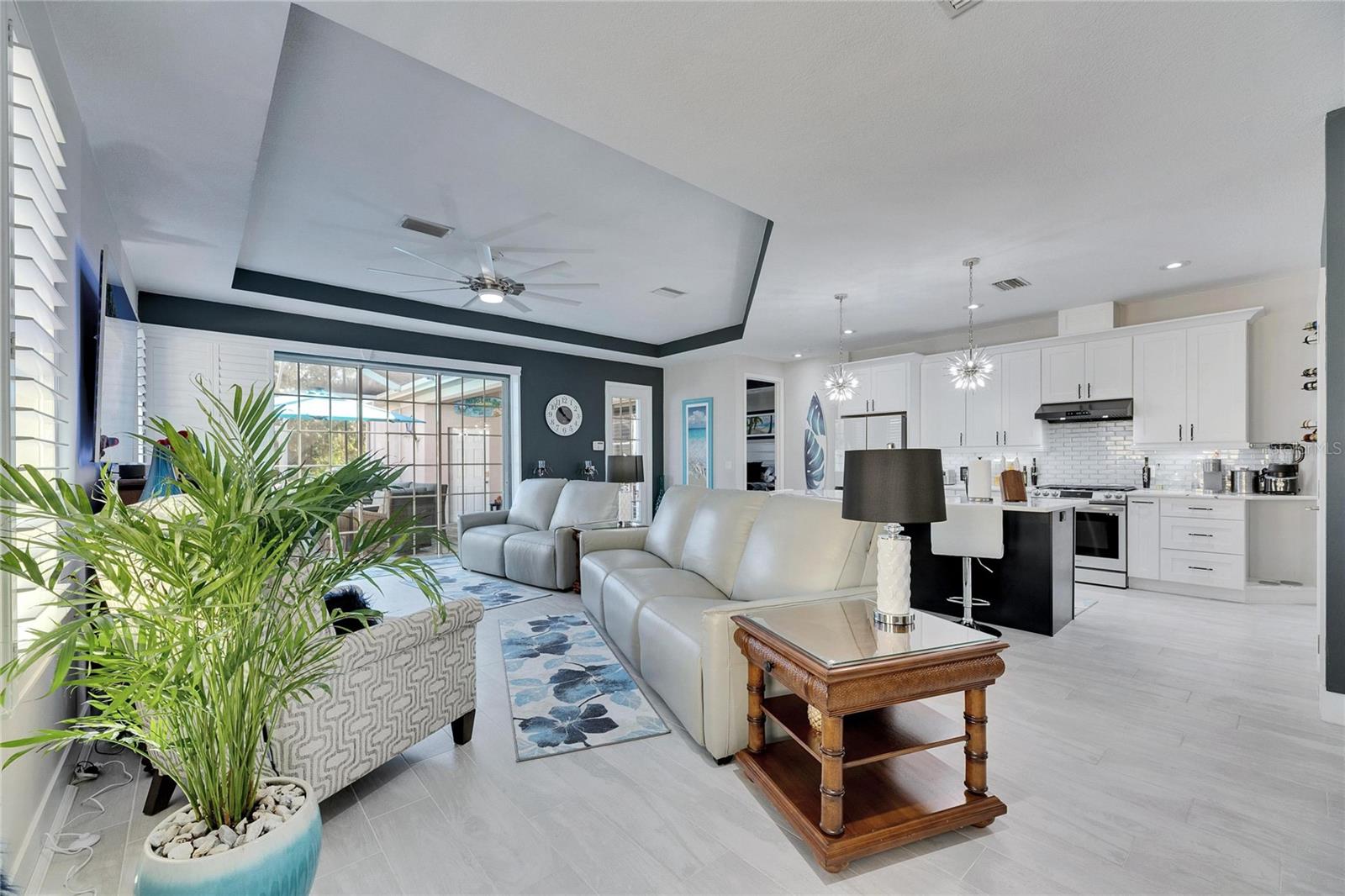 204 LATITUDE PL, APOLLO BEACH, FL, 33572