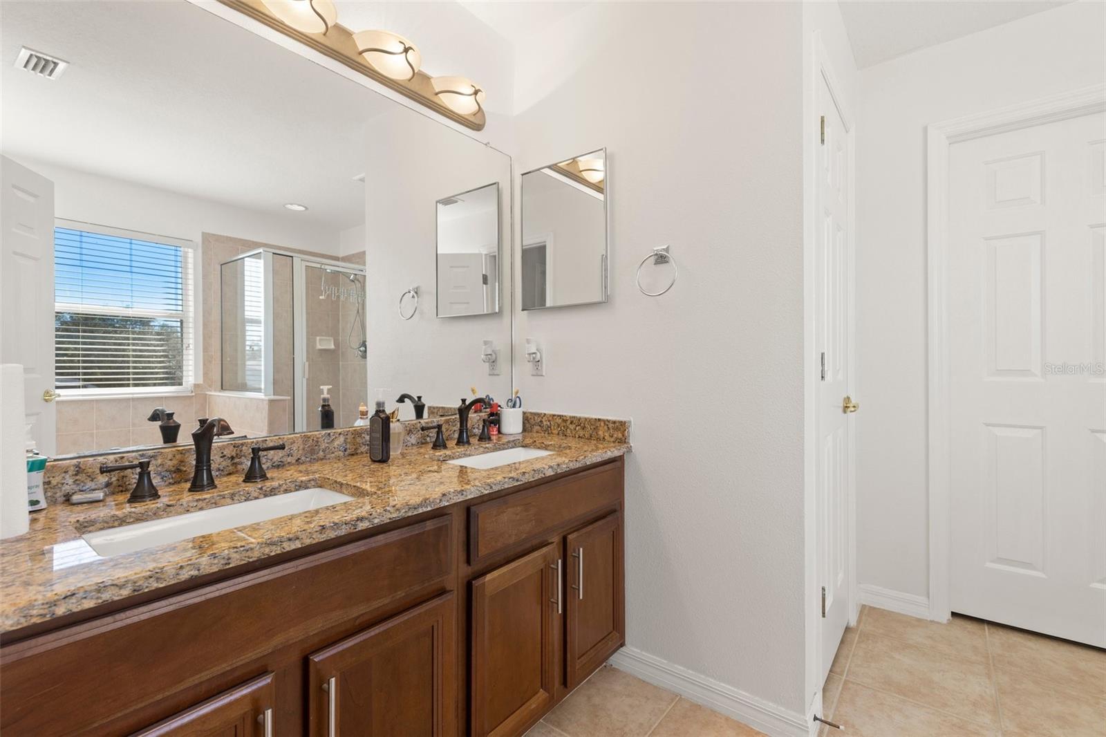 8919 N RIVER RD, TAMPA, FL, 33635