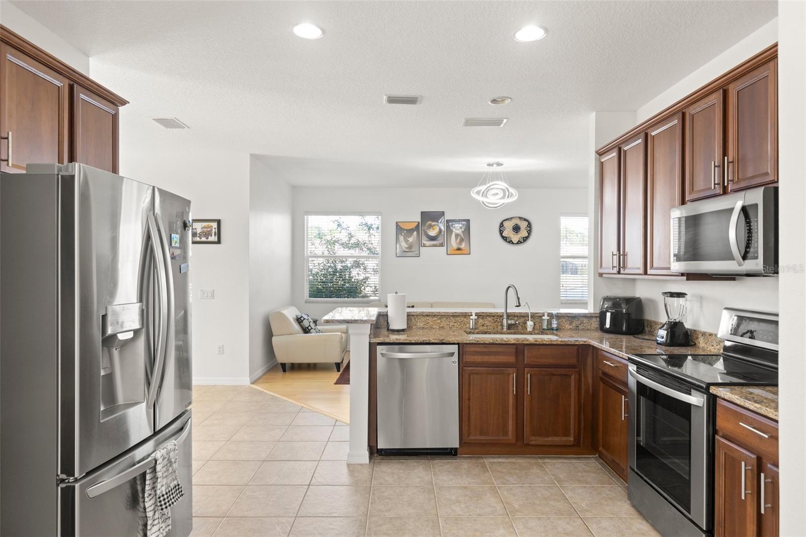 8919 N RIVER RD, TAMPA, FL, 33635