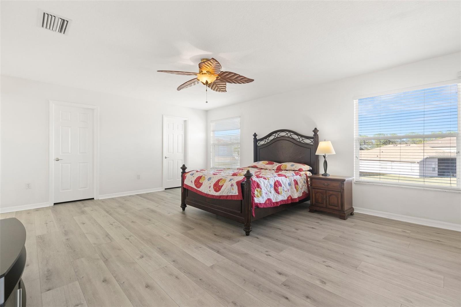 8919 N RIVER RD, TAMPA, FL, 33635