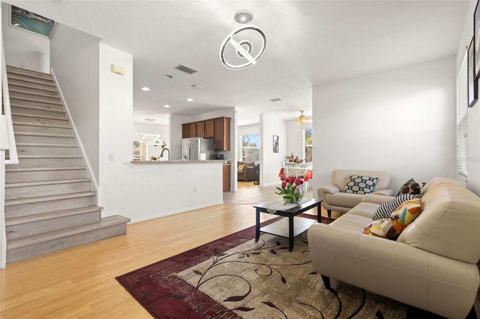 8919 N RIVER RD, TAMPA, FL, 33635
