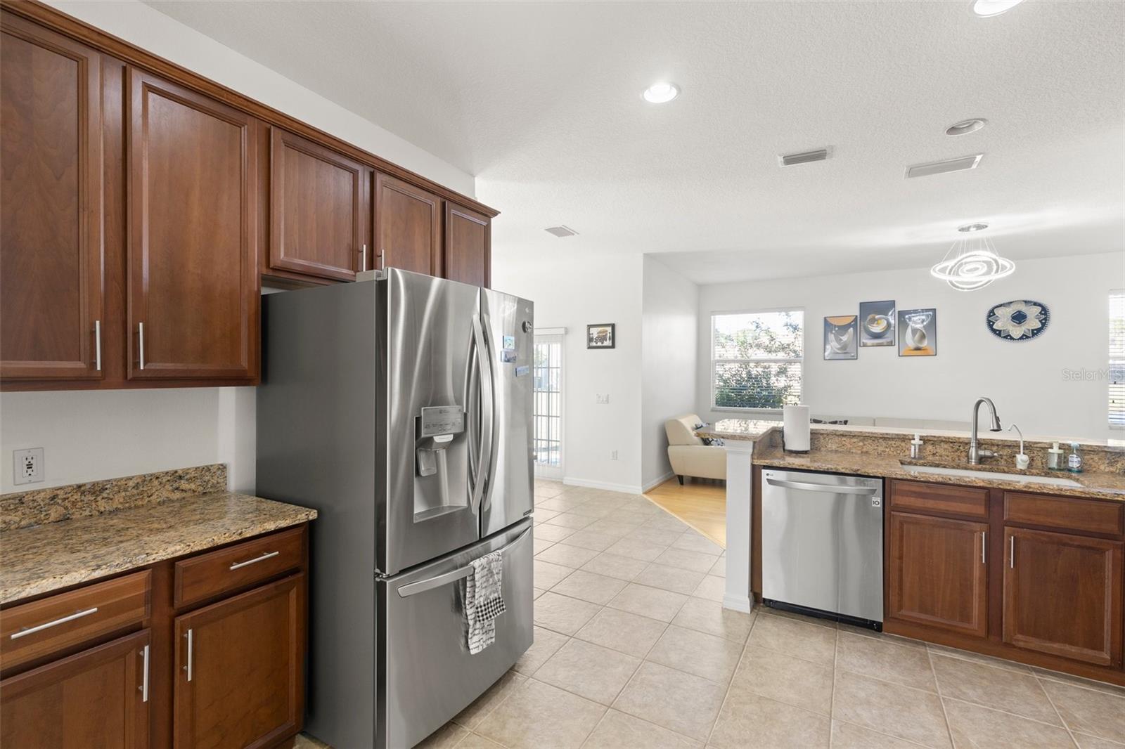 8919 N RIVER RD, TAMPA, FL, 33635