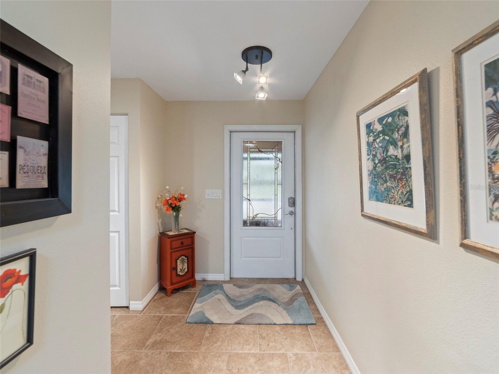 2022 HAWKHURST CIR, SUN CITY CENTER, FL, 33573