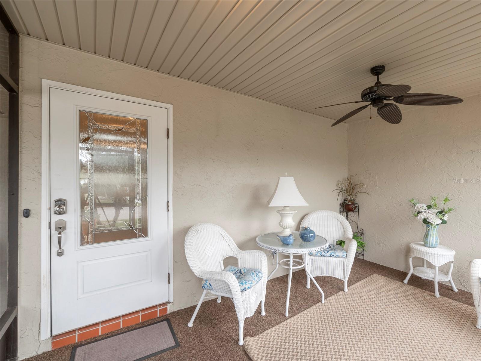 2022 HAWKHURST CIR, SUN CITY CENTER, FL, 33573