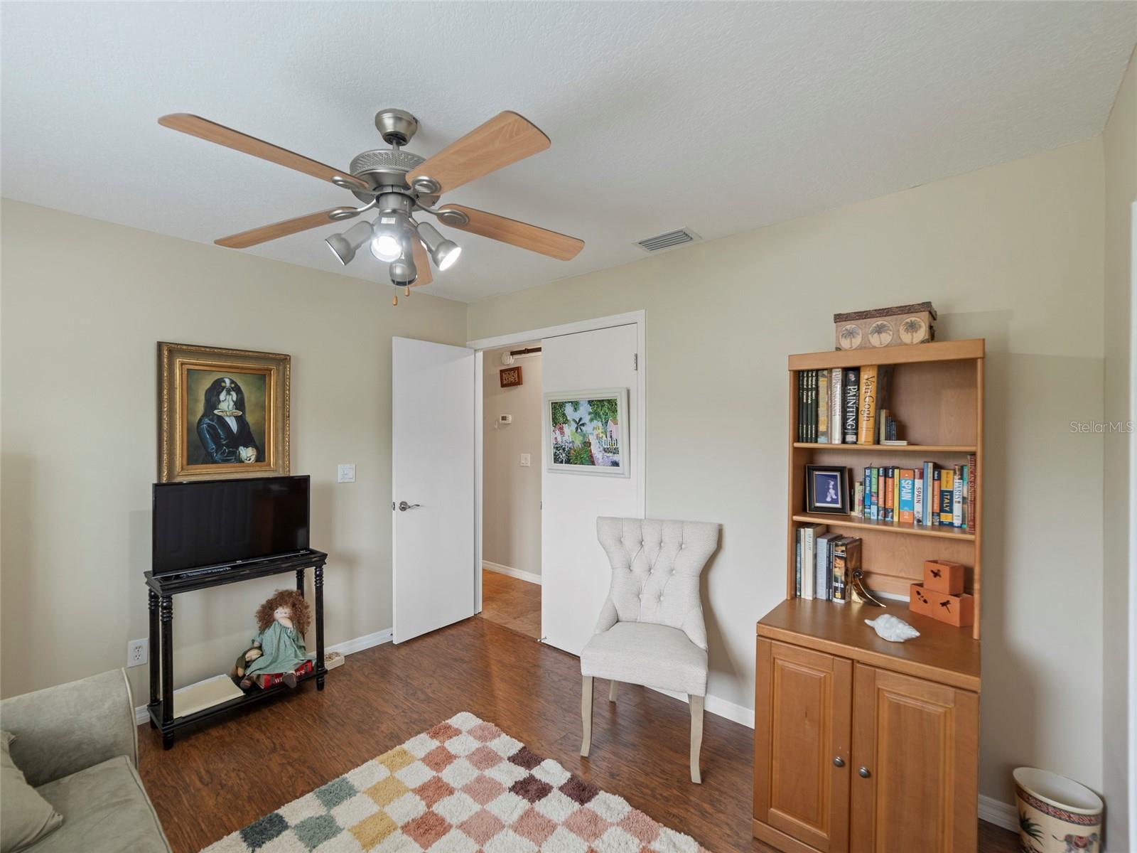 2022 HAWKHURST CIR, SUN CITY CENTER, FL, 33573
