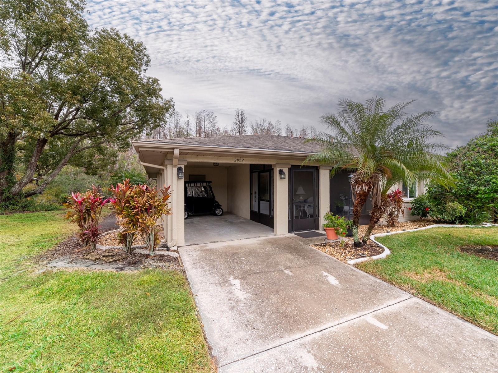 2022 HAWKHURST CIR, SUN CITY CENTER, FL, 33573