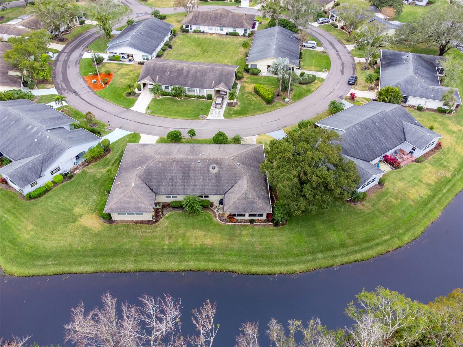 2022 HAWKHURST CIR, SUN CITY CENTER, FL, 33573