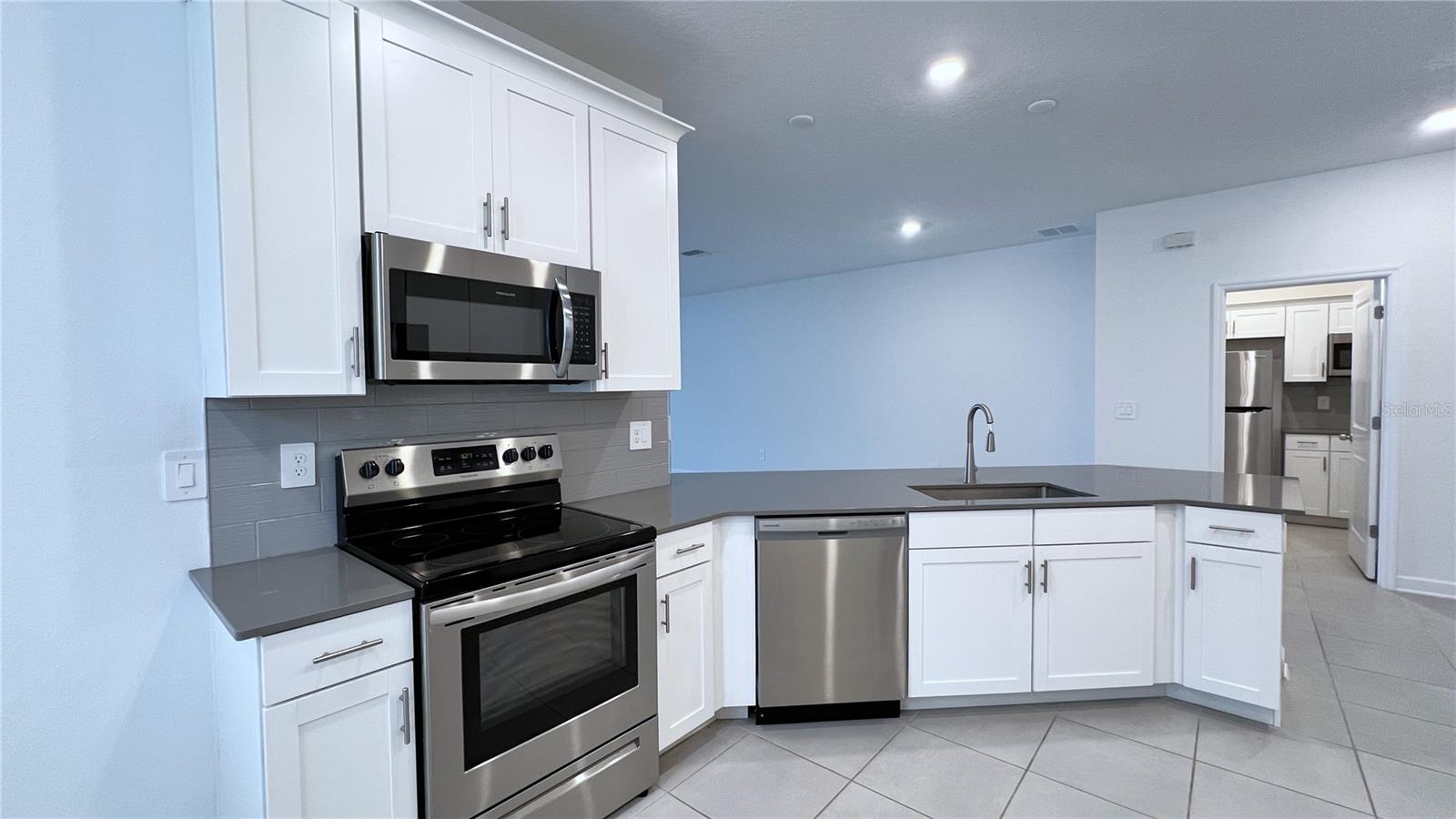 4025 REDBRIDGE LOOP, DAVENPORT, FL, 33837