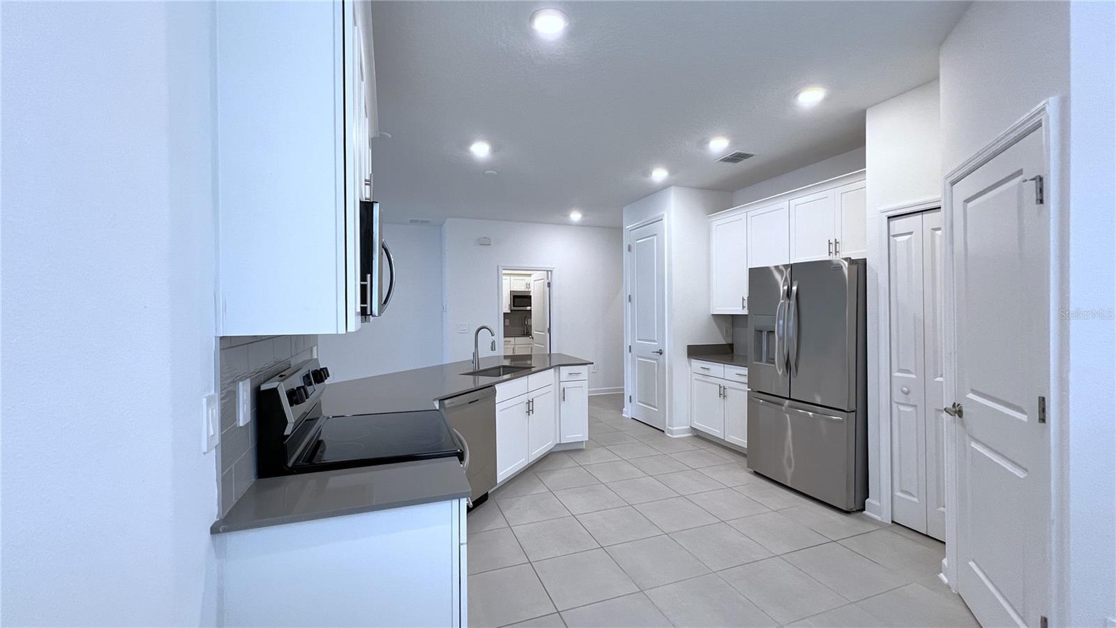 4025 REDBRIDGE LOOP, DAVENPORT, FL, 33837